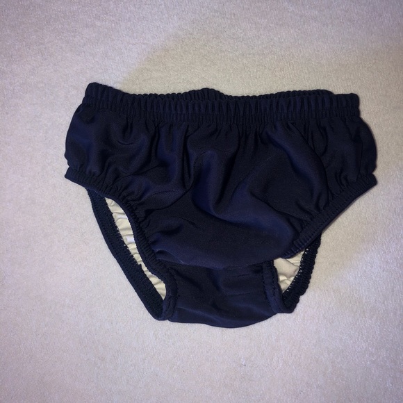 Baby Girl swim dots rash guard top & bottoms set - Picture 6 of 10